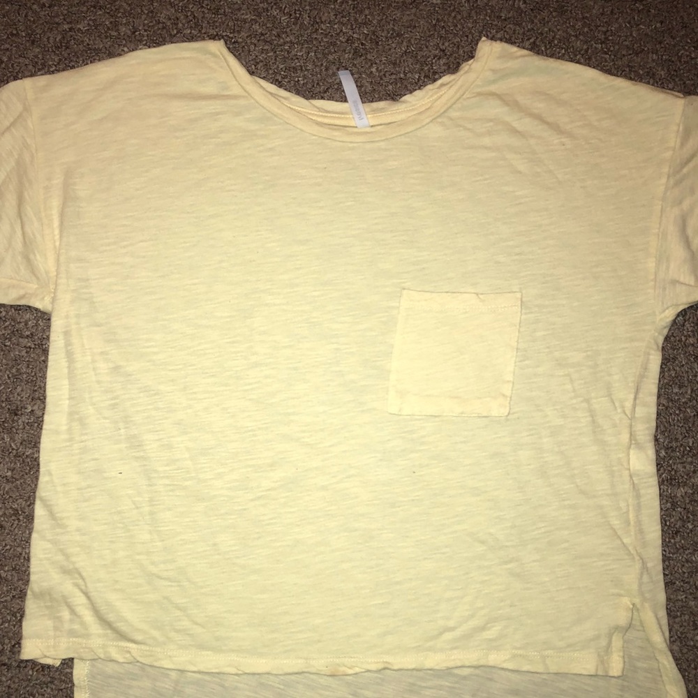 Tresics pastel yellow t shirt